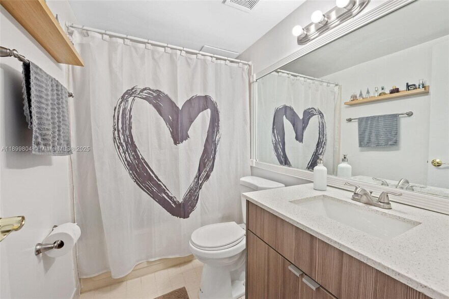 Building Photo - 1226 SW 113th Ter