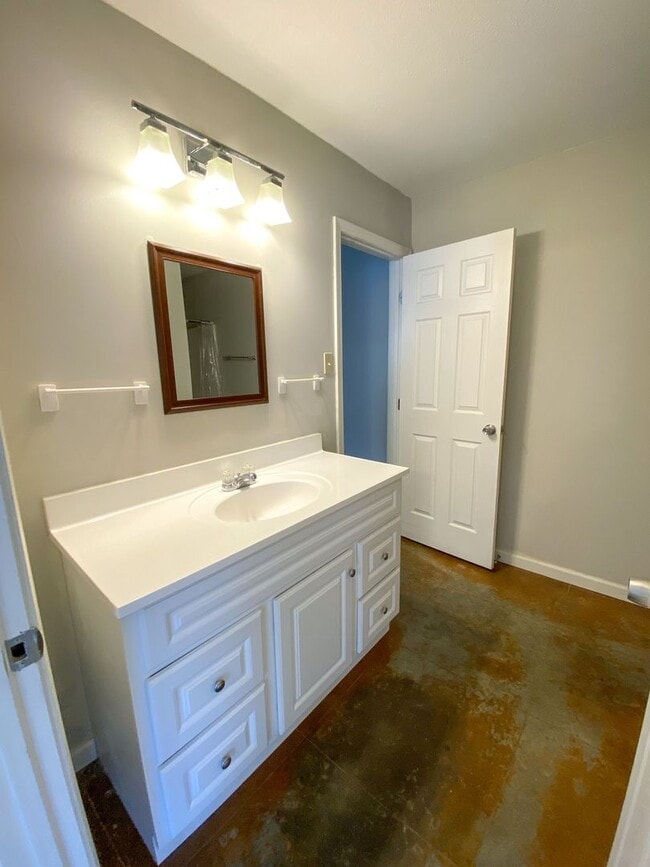 Building Photo - 3 bed, 2 bath in Brighton Tn