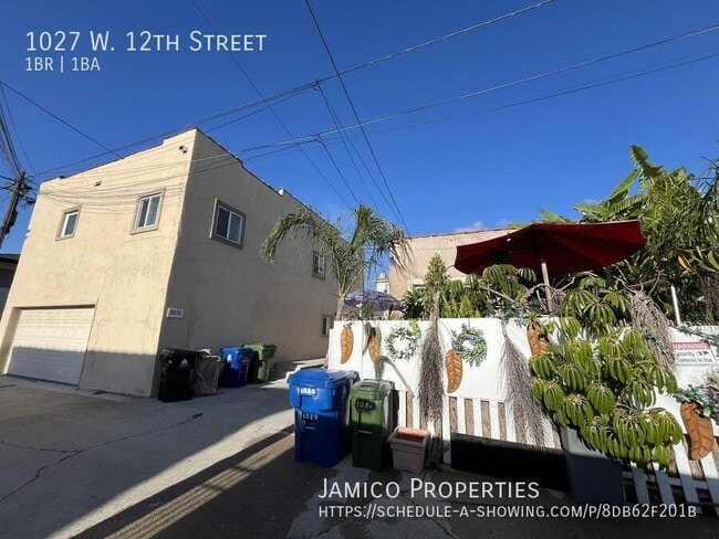 Building Photo - 1027 W 12th St