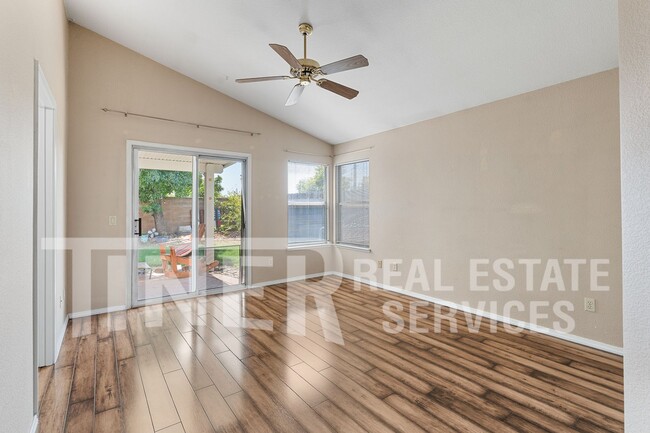 Building Photo - 1218 Chablis Cir