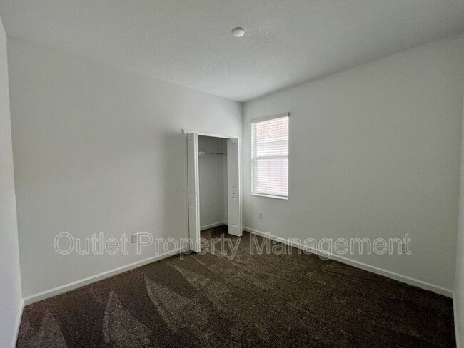Building Photo - 1521 Peach Crk Dr
