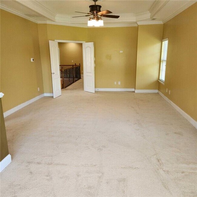Building Photo - 635 Syreeta Ln