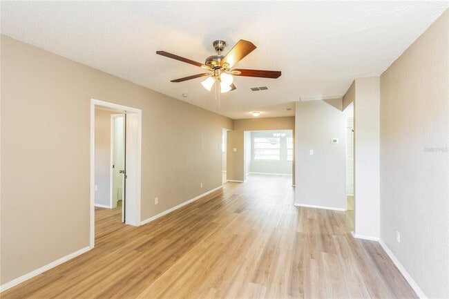 Building Photo - 4626 20th Ave N