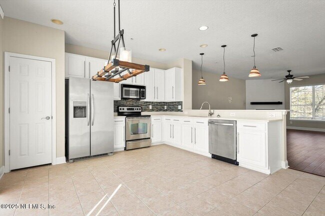 Building Photo - 4426 Capital Dome Dr