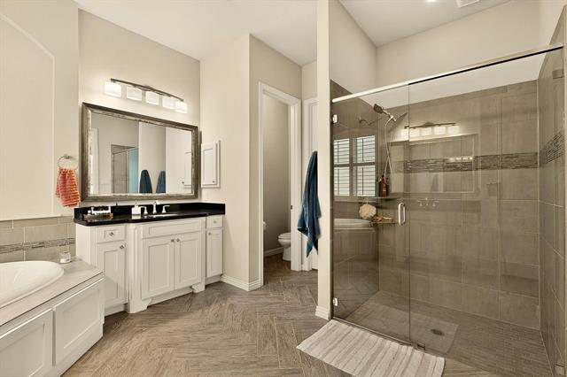 Building Photo - 1107 Devonshire Drive South