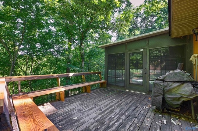 Building Photo - 286 Springhill Rd NW