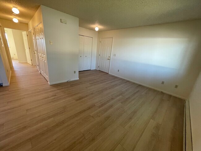 Building Photo - 631 Conifer St