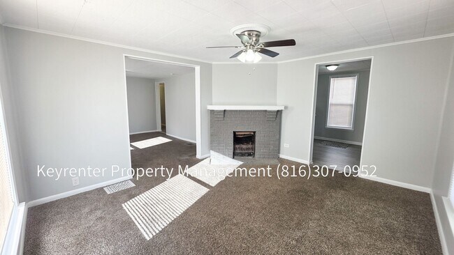 Building Photo - 4 Bedroom 3 Bath for rent
