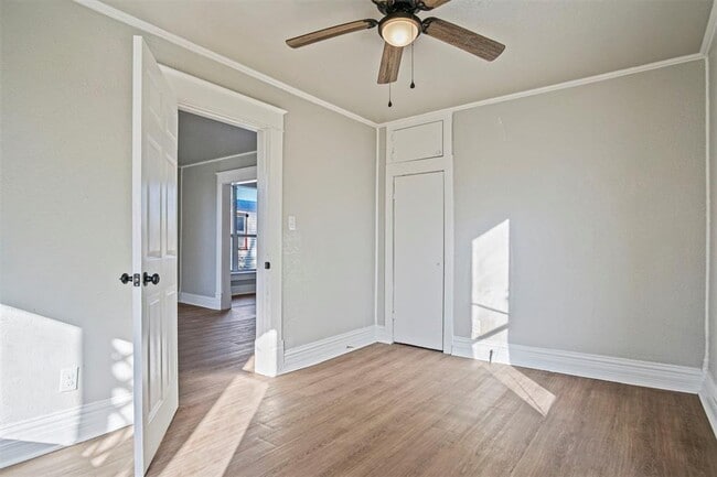 Building Photo - 907 N McKinley Ave