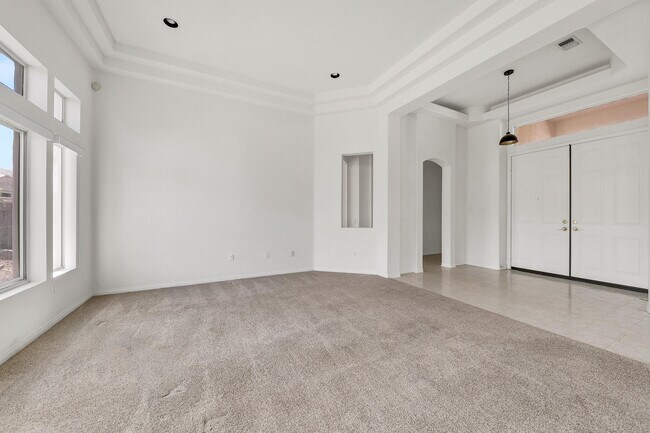 Building Photo - 78549 Links Dr