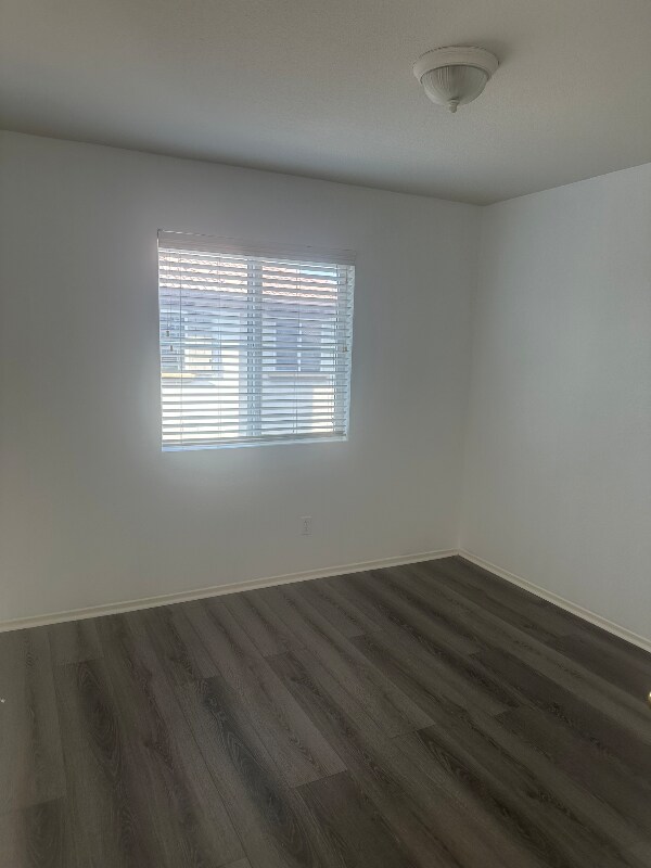 Building Photo - 33670 Willow Haven Ln