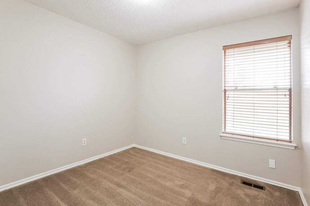 Building Photo - 12913 Heron Ln