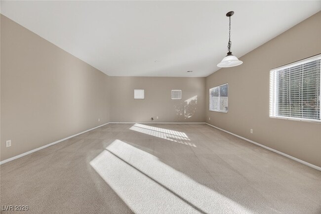 Building Photo - 621 Iron Stirrup Ave