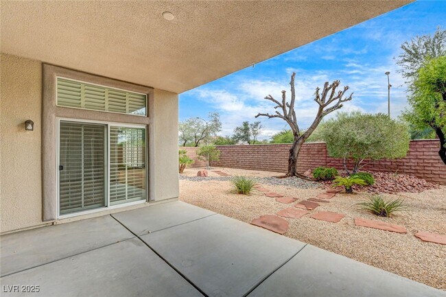 Building Photo - 8031 Pavarotti Ave
