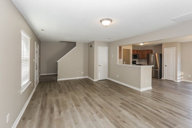 Building Photo - 15718 De Havilland Dr