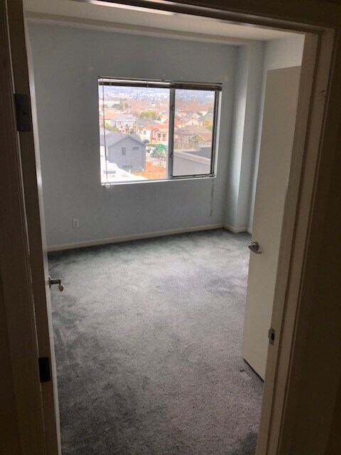 Building Photo - San Pablo