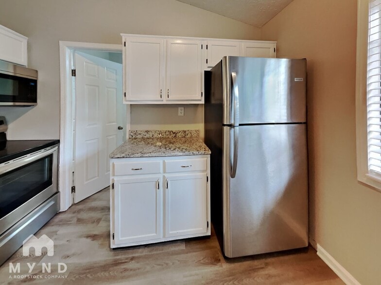 Building Photo - 4534 Stone Mill Dr
