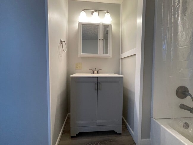 Building Photo - 403 Ohio St