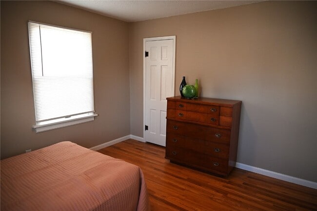 Building Photo - 9510 Lydell Dr