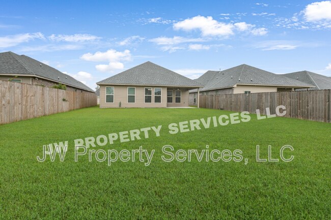 Building Photo - 612 Claiborne Trails Dr