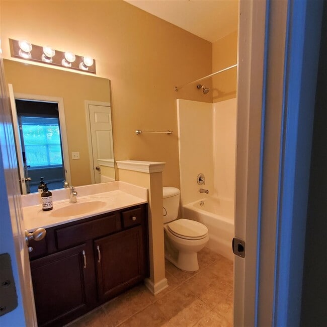 Building Photo - 189 Fleets Island Dr