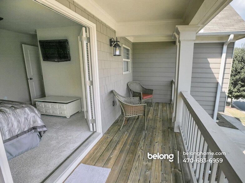 Building Photo - 206 Manous Way