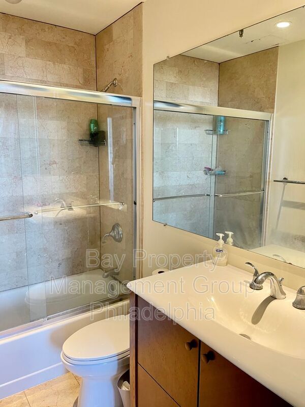 Building Photo - 3 N Christopher Columbus Blvd