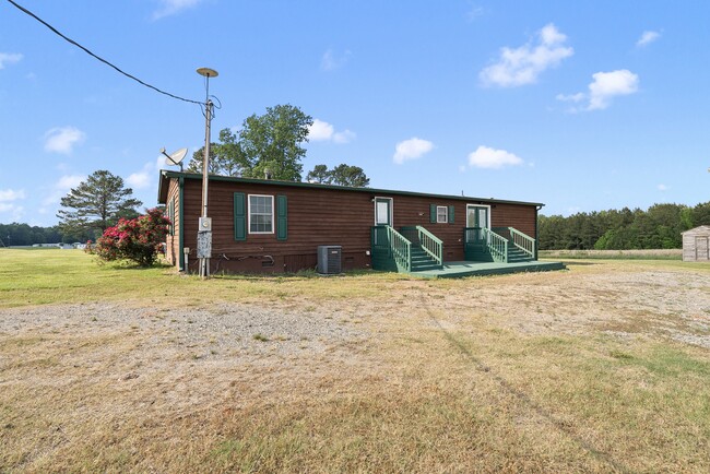 Building Photo - 674 Mount Olivet Church Rd