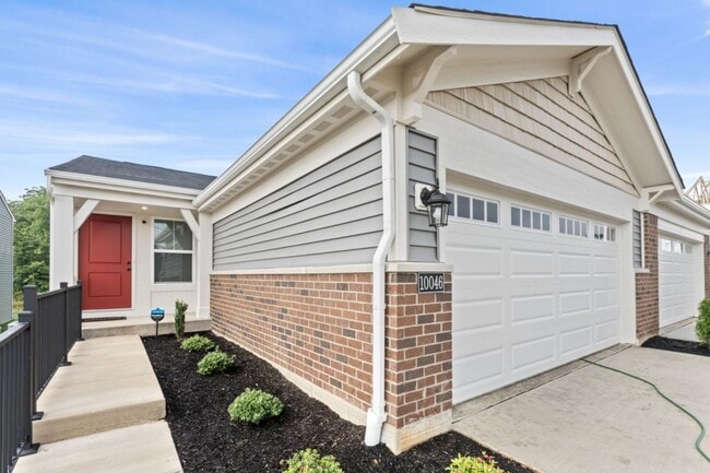 Building Photo - 10046 Windcrest Farms Ln
