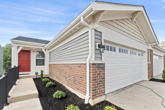 Building Photo - Short Term New Construction Townhouse for rent! Rental tell the end of May