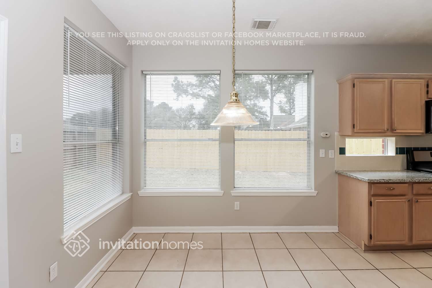 Building Photo - 16811 Valley Palms Dr