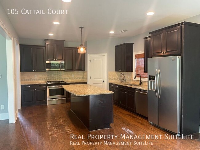 Building Photo - 105 Cattail Ct