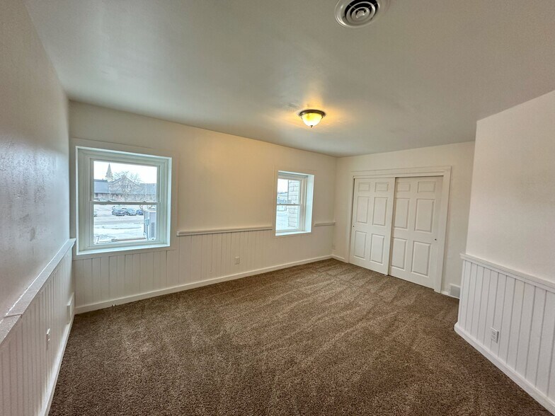 Main Bedroom - 155 E Wisconsin Ave