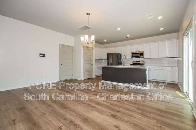 Building Photo - 104 Bay Eddy Ct