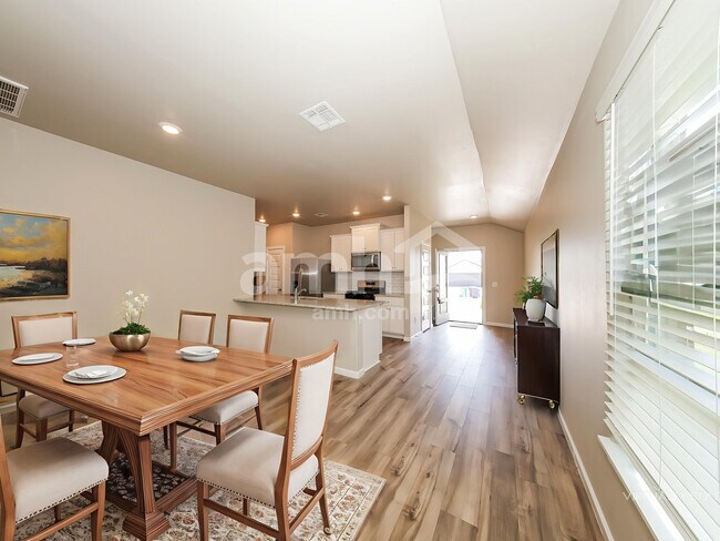 Building Photo - 12725 Torretta Wy