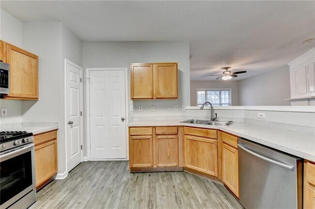 Building Photo - 3415 Oxwell Dr NW