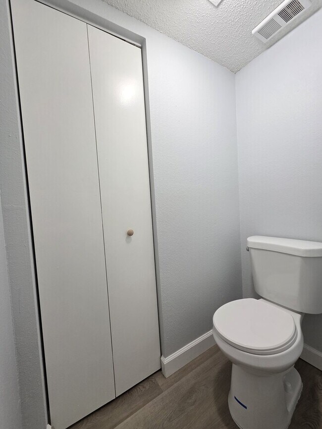 Building Photo - 12591 Equestrian Cir