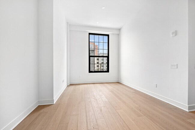 Building Photo - 38 Jackson St