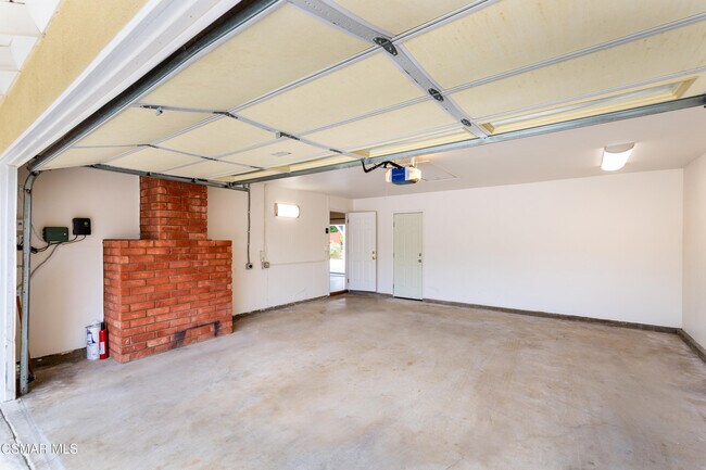 Building Photo - 3340 Tuxford Pl