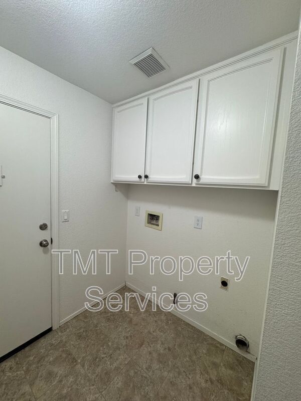 Building Photo - 6512 Canyon Creek Way