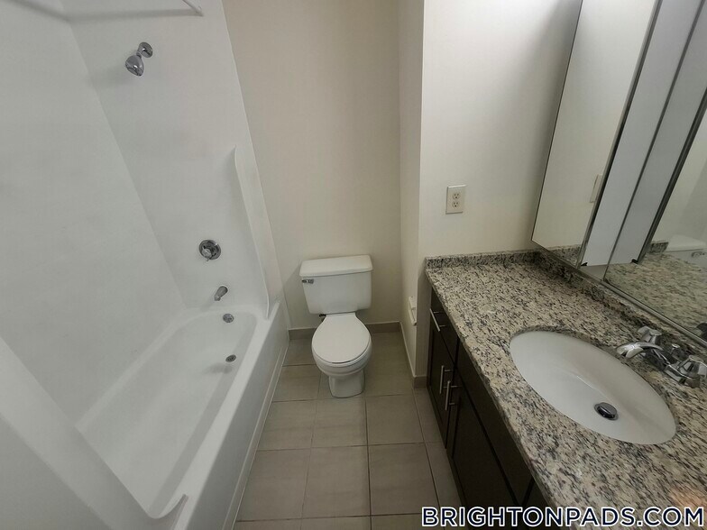 Building Photo - 148 N Beacon St