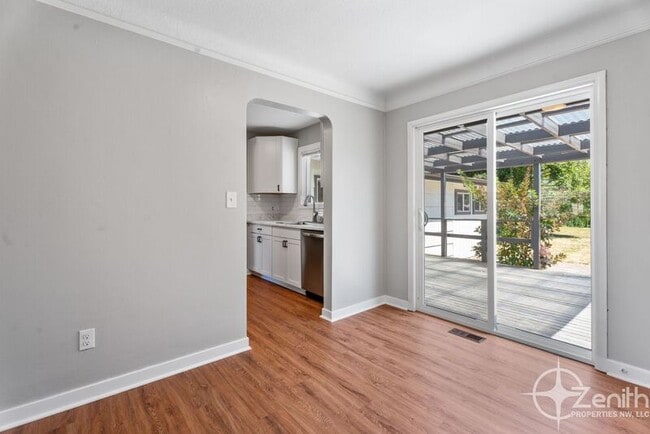 Building Photo - 4207 NE 59th Ave