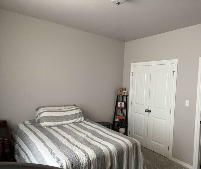 Building Photo - 13682 Cornwallis Dr