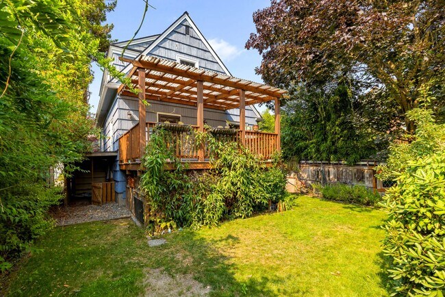 Building Photo - Timeless Wallingford Tudor | 4 Bedrooms & Flexible Dual Living