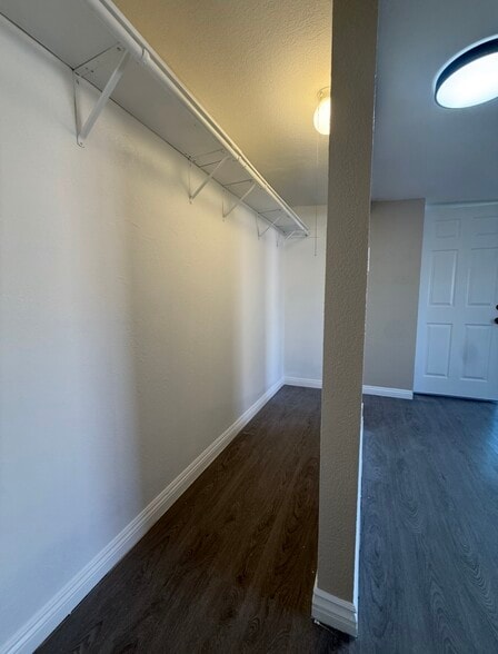 Building Photo - 830 N Modena St