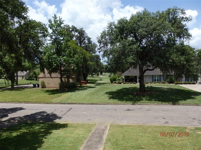 Building Photo - 2109 Riverside Dr