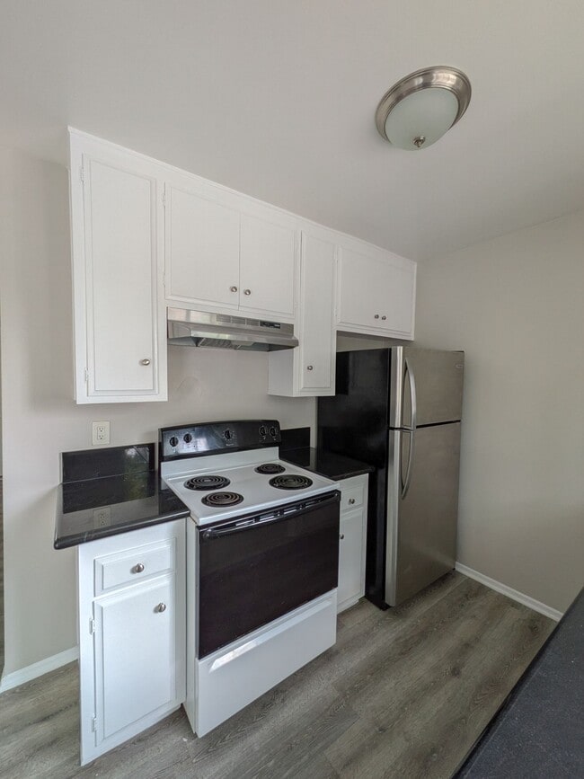 Floorplan - 372 Freeman Ave