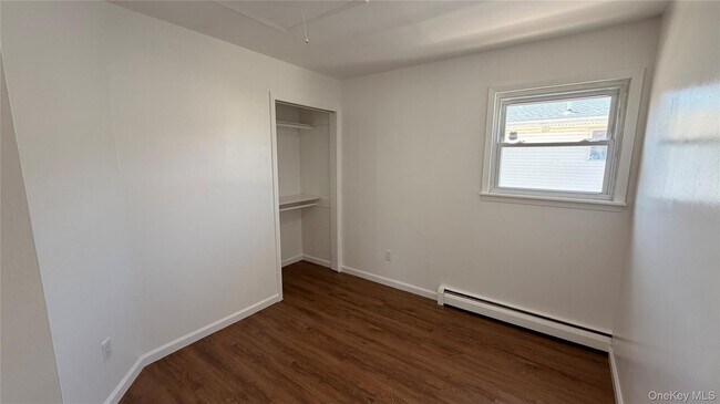 Building Photo - 540 Oak St