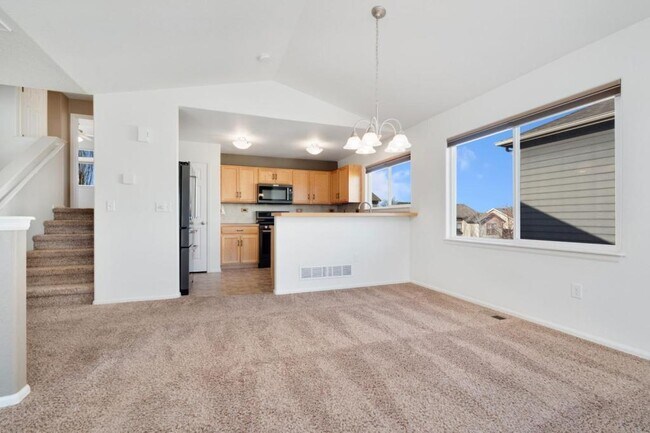 Building Photo - 326 Moss Rock Way