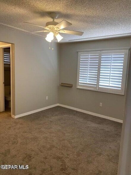 Building Photo - 11245 Quintana Dr
